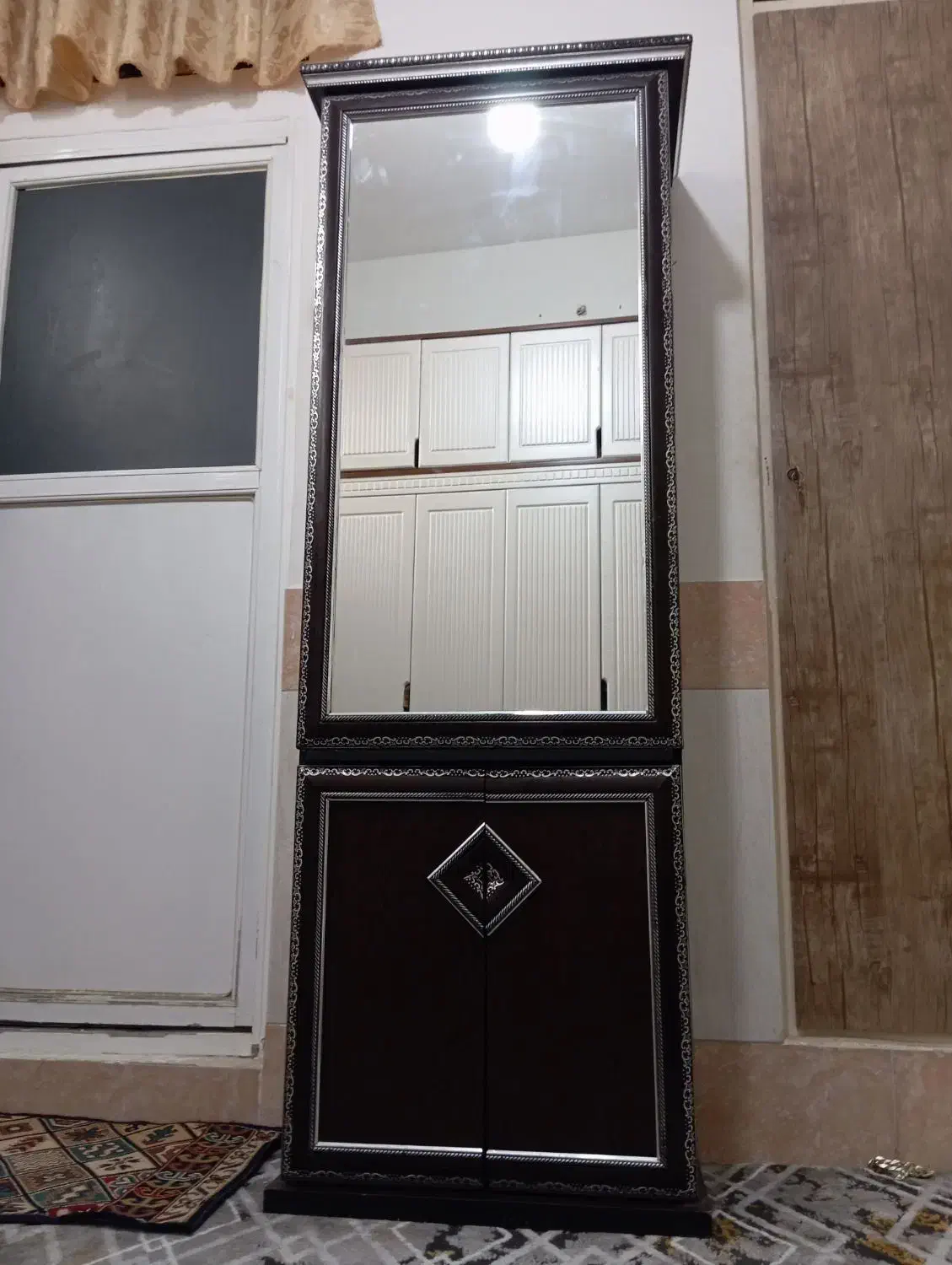 جا کفشی|جاکفشی، کمد، دراور|قم, قلعه کامکار|دیوار