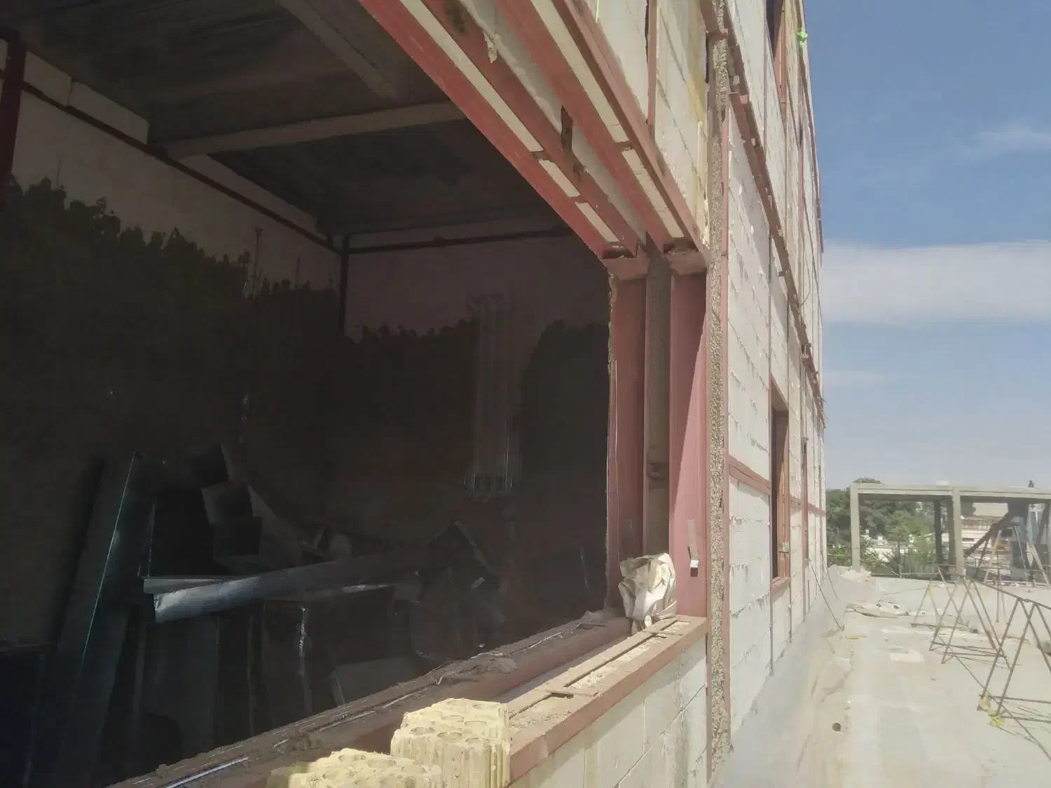 نصب والپست ونعل درگاه دروپنجره منبع آتش‌نشانی و..|خدمات پیشه و مهارت|شیراز, لاله|دیوار