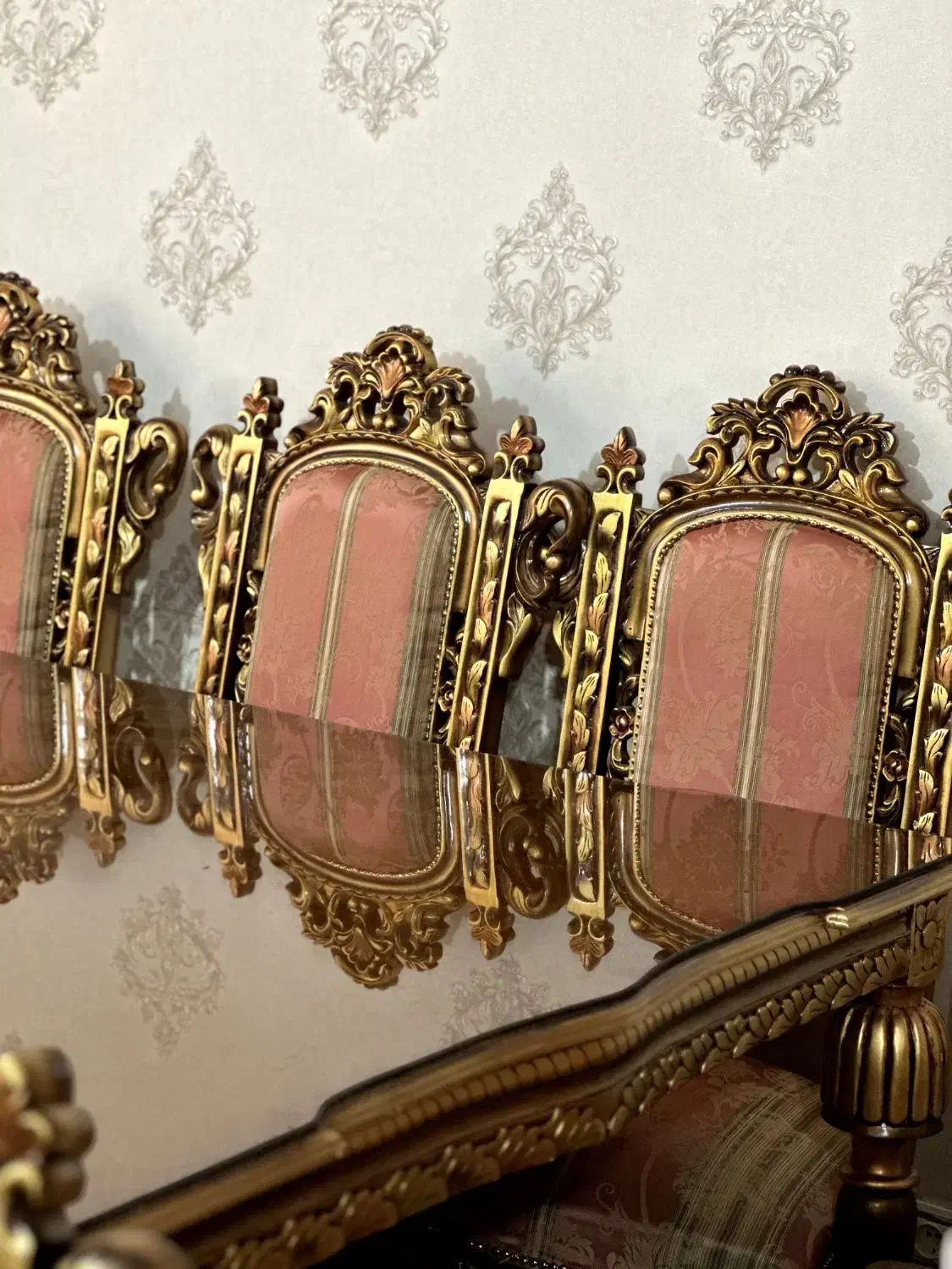 مبل17نفرهشاهنشین چوب کنده کاری دست نشیمنها پر قو|مبلمان خانگی و میز عسلی|سهند, |دیوار