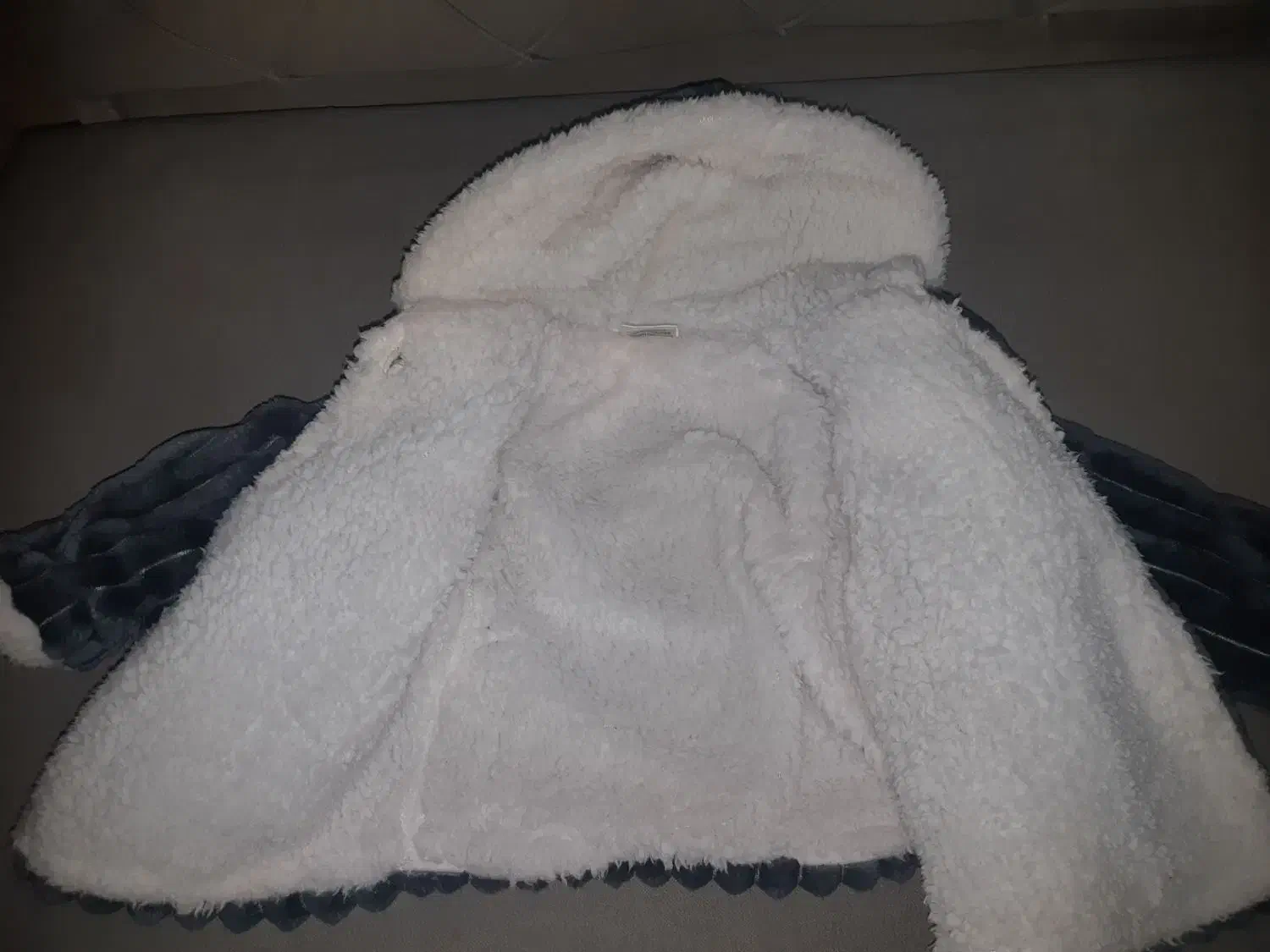 پالتو بچه گانه|کفش و لباس بچه|بندر انزلی, گمرک|دیوار