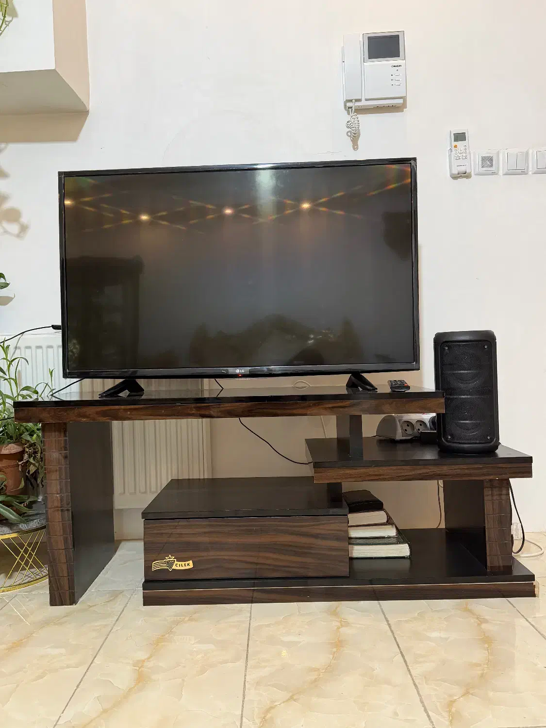میز تلوزیون|میز تلویزیون|ارومیه, |دیوار