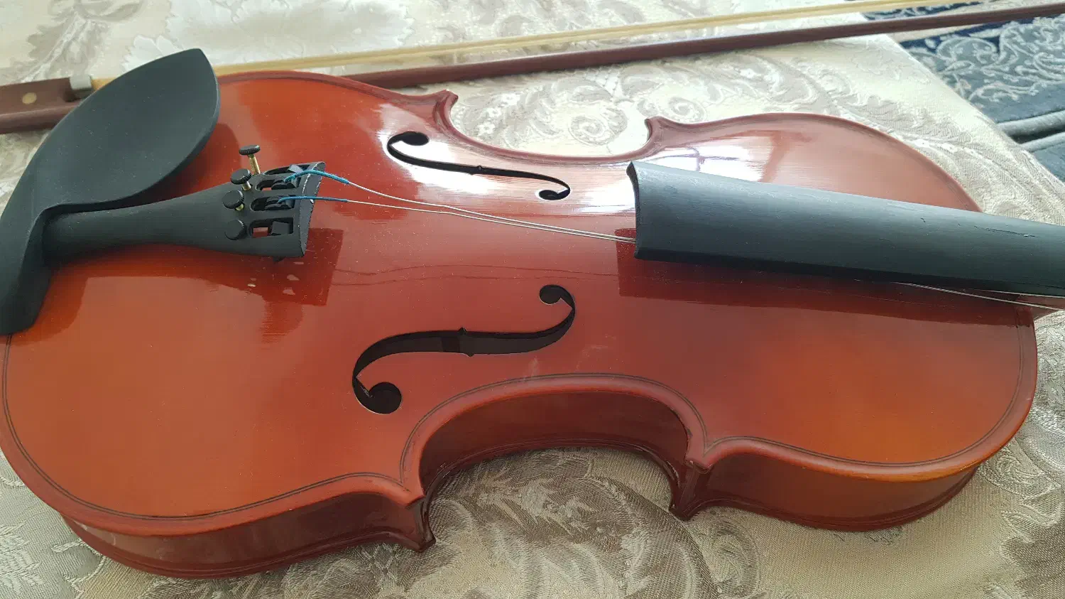 ویالون|ویولن|اصفهان, پوریای ولی|دیوار