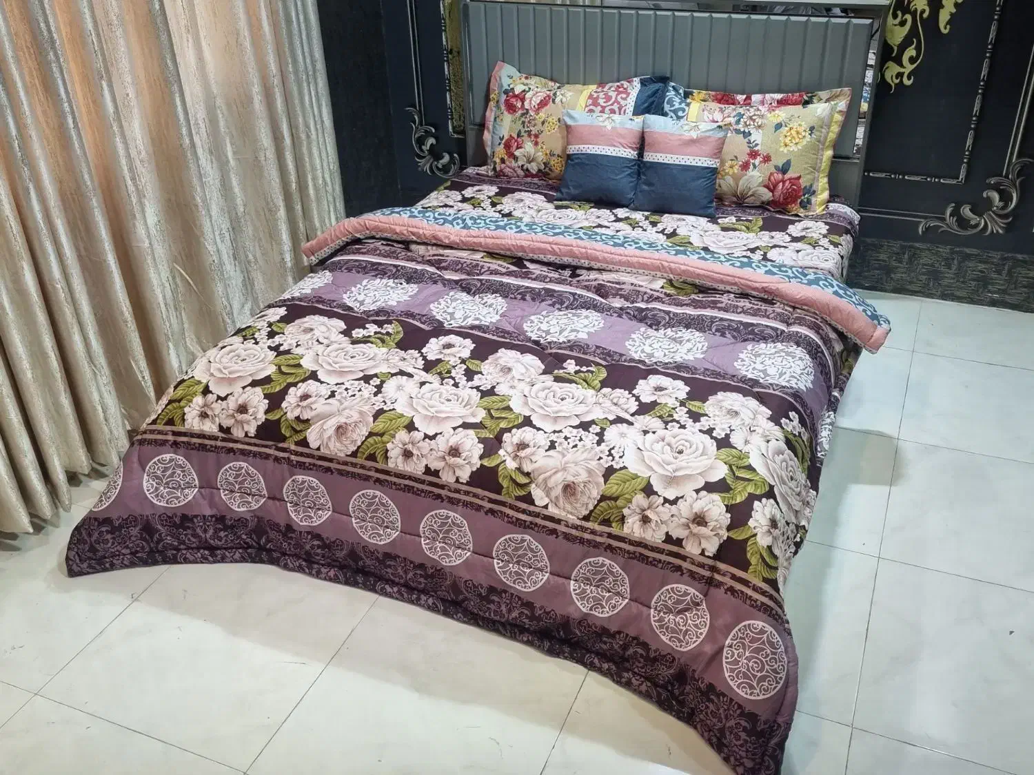 روتختی دونفره شش تیکه شامل  پتو شادیلون|سرویس روتختی|کرمان, |دیوار