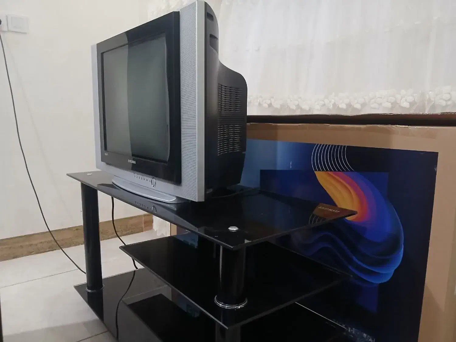 تلویزیون|تلویزیون و پروژکتور|ایلام, |دیوار