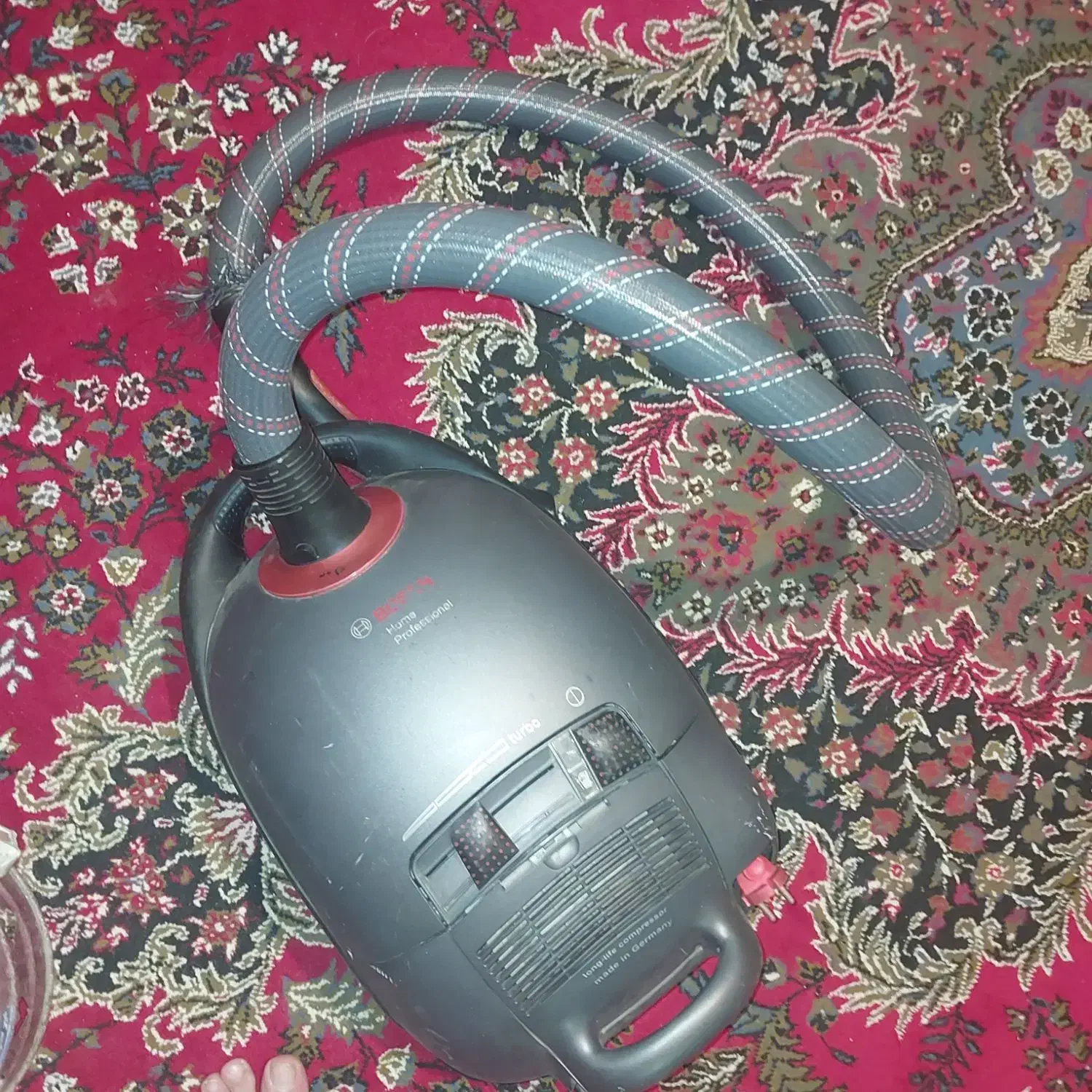 جارو برقی بوش مناسب دفتر کار و منزل|جاروبرقی، جارو شارژی، بخارشو|تهران, آذری|دیوار
