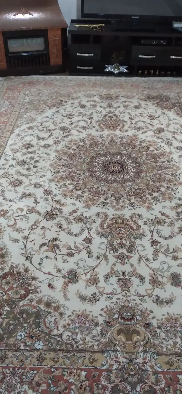 فرش ۷۰۰شانه ۹متری|فرش|مراغه, |دیوار