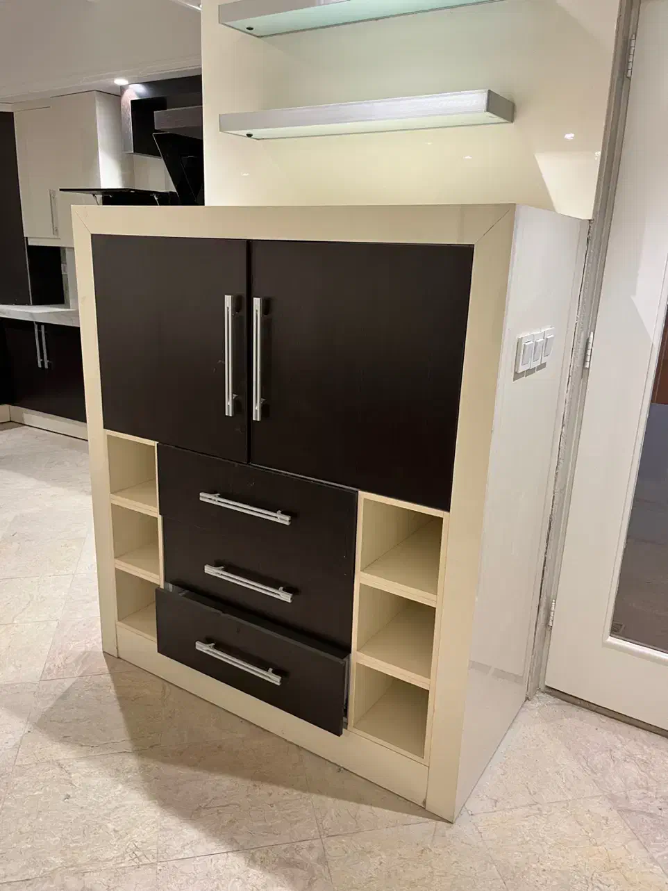 کابینت|کتابخانه، شلف، قفسههای دیواری|یزد, |دیوار