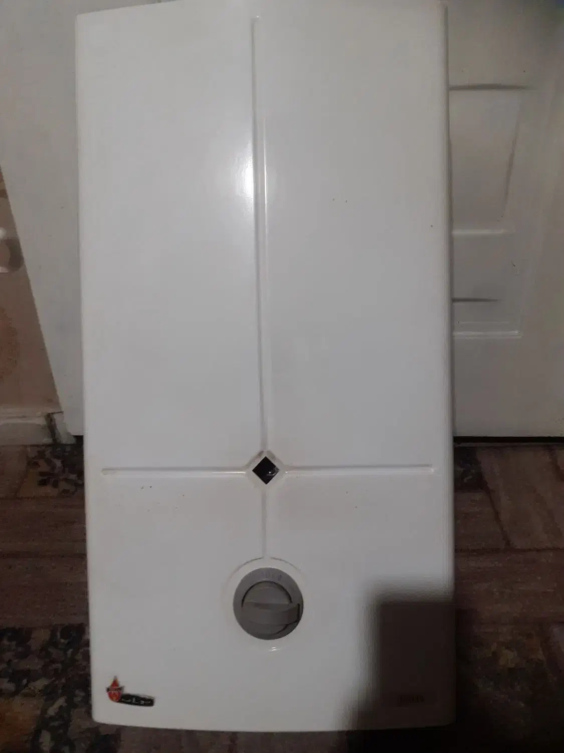 ابگرمکن ۳۱۱۵ بوتان وایرانشرق در حد نو با مبدل نو|آبگرمکن، پکیج، شوفاژ|قرچک, شهرک الحدید|دیوار