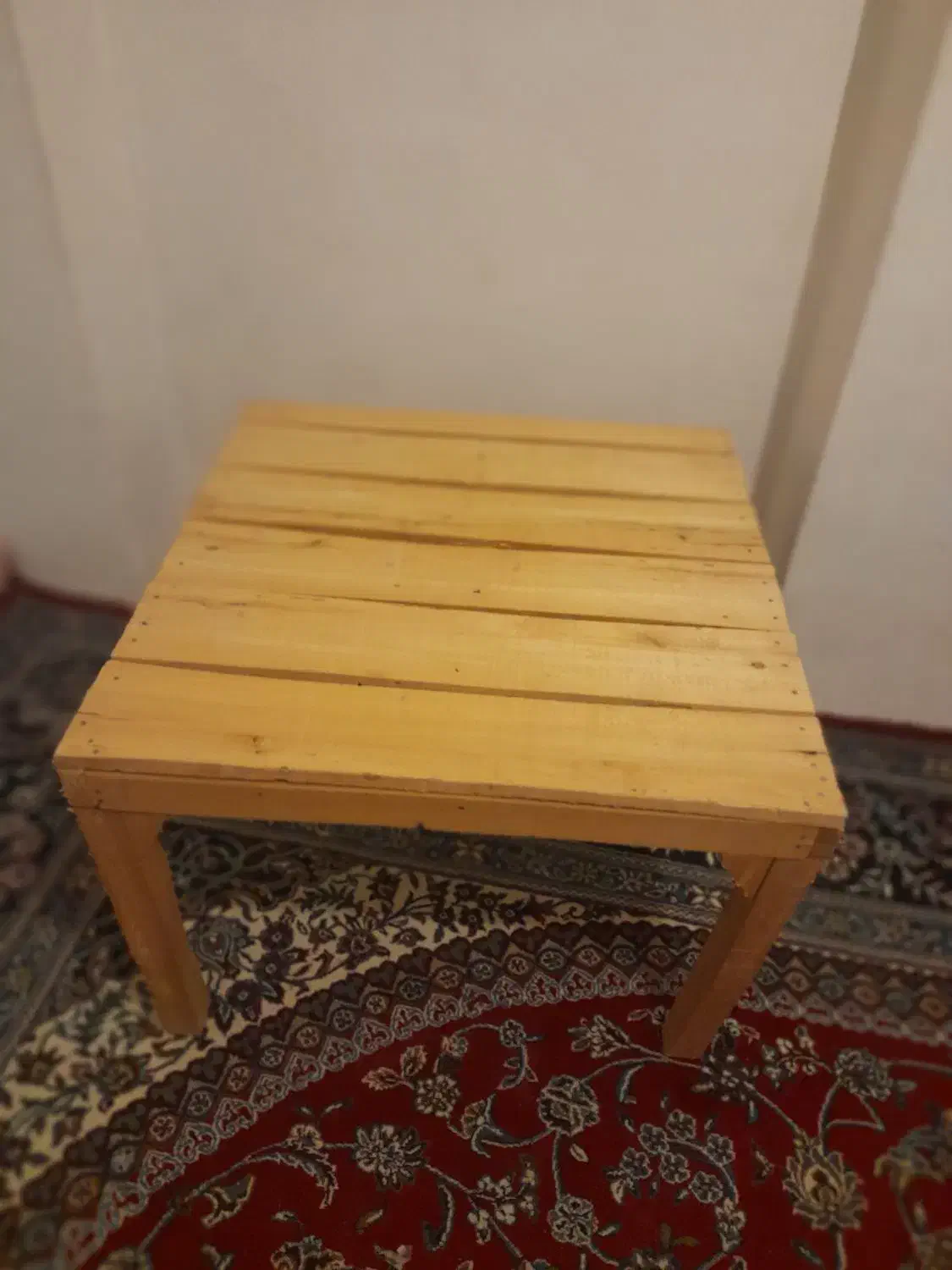 کرسی چوبی|مبلمان خانگی و میز عسلی|سنندج, |دیوار