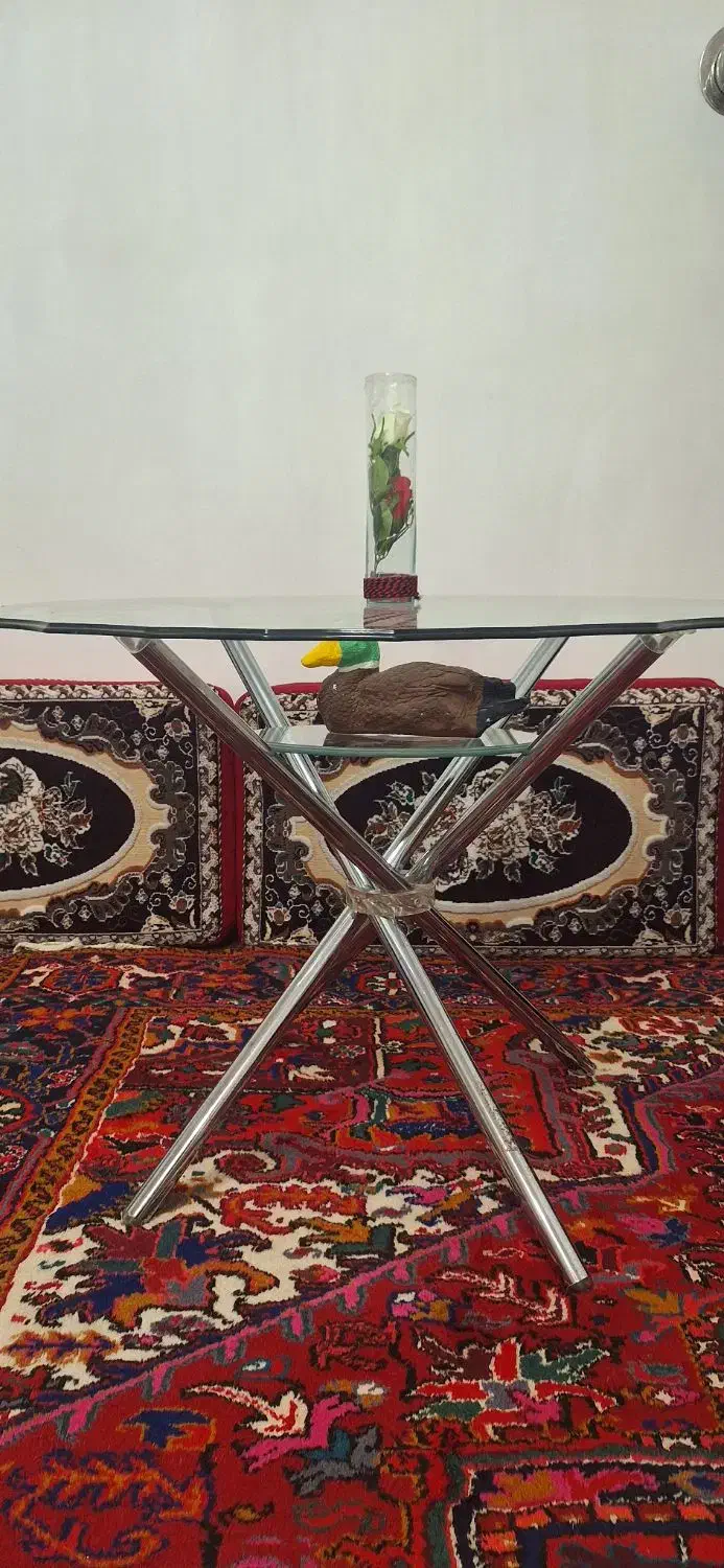 میز شیشه ای|میز و صندلی غذاخوری|تبریز, |دیوار