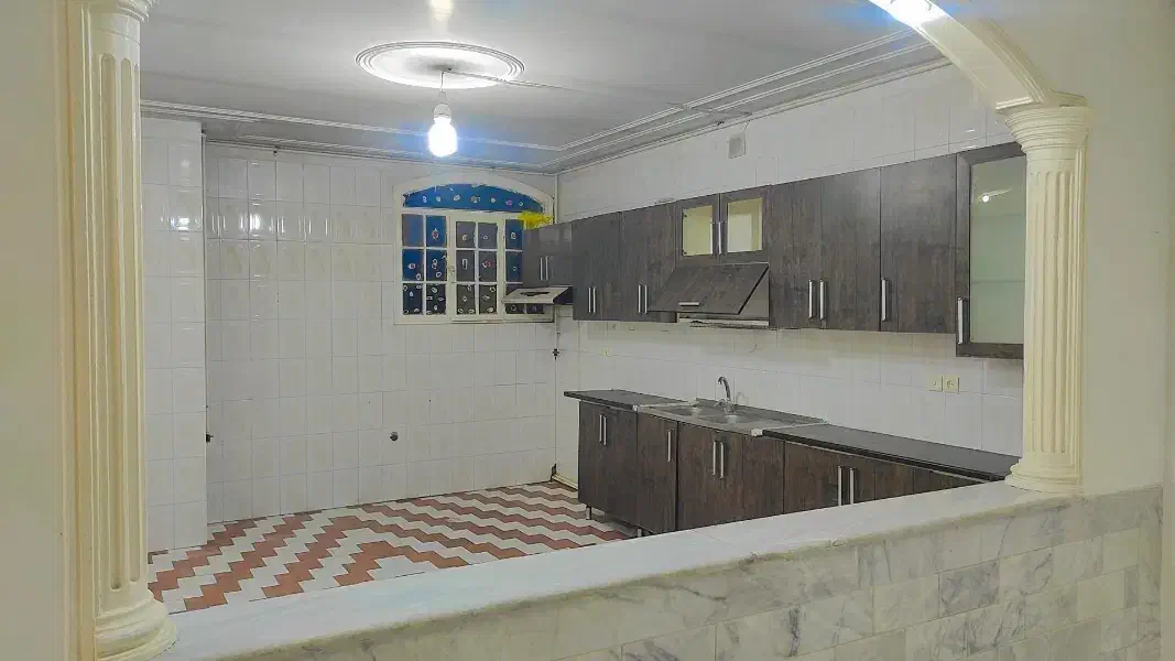 120مترواحدمسکونی طبقه اول تراسدار2خوابه مرکزشهر|اجارهٔ خانه و ویلا|کاشان, بهشتی|دیوار