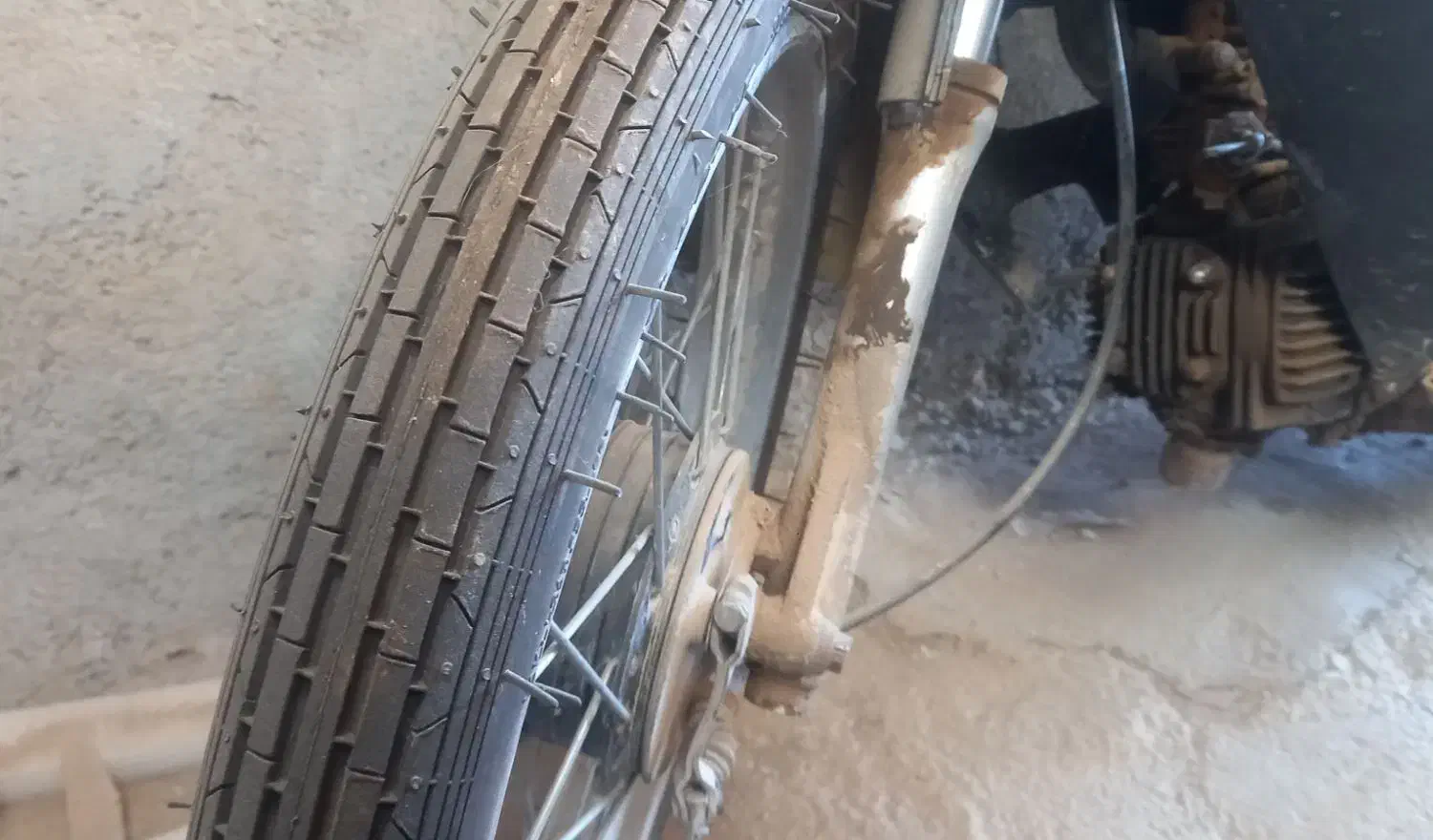 موتور لاکی ۱۲۵ مدل ۷۹|موتورسیکلت|قهستان, |دیوار