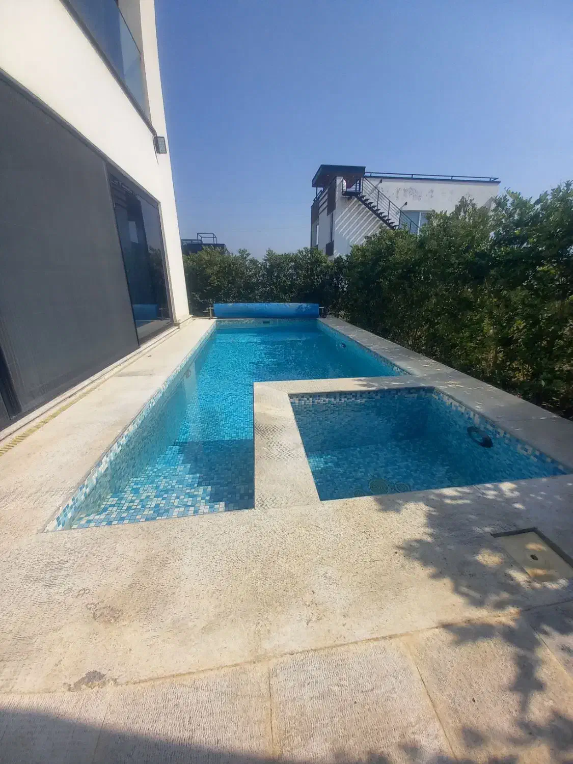 خدمات نگهداری استخر  جارو استخر|خدمات پیشه و مهارت|رویان, |دیوار