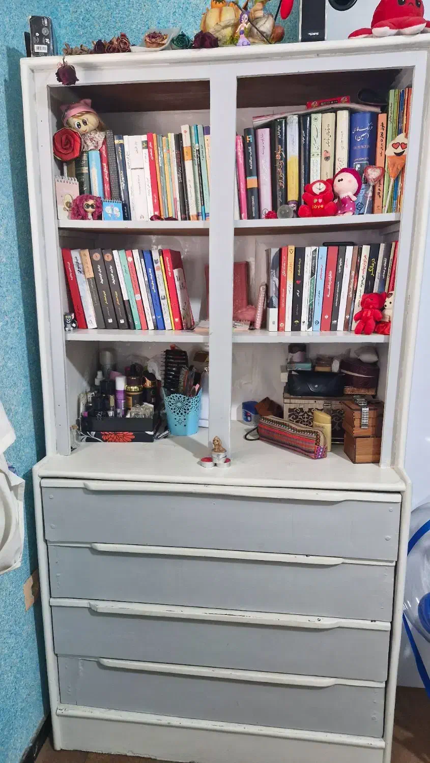 تلویزیون پاناسونیک با میز تلویزیون زیر قیمت|تلویزیون و پروژکتور|بندرعباس, |دیوار