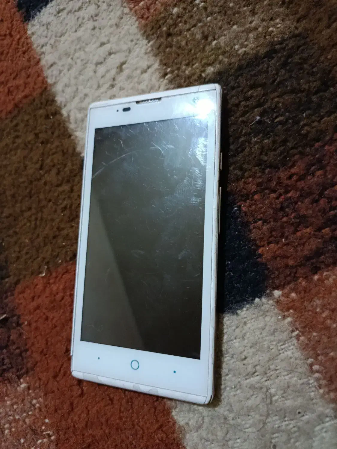 گوشیoLX|موبایل|خمینیشهر, |دیوار