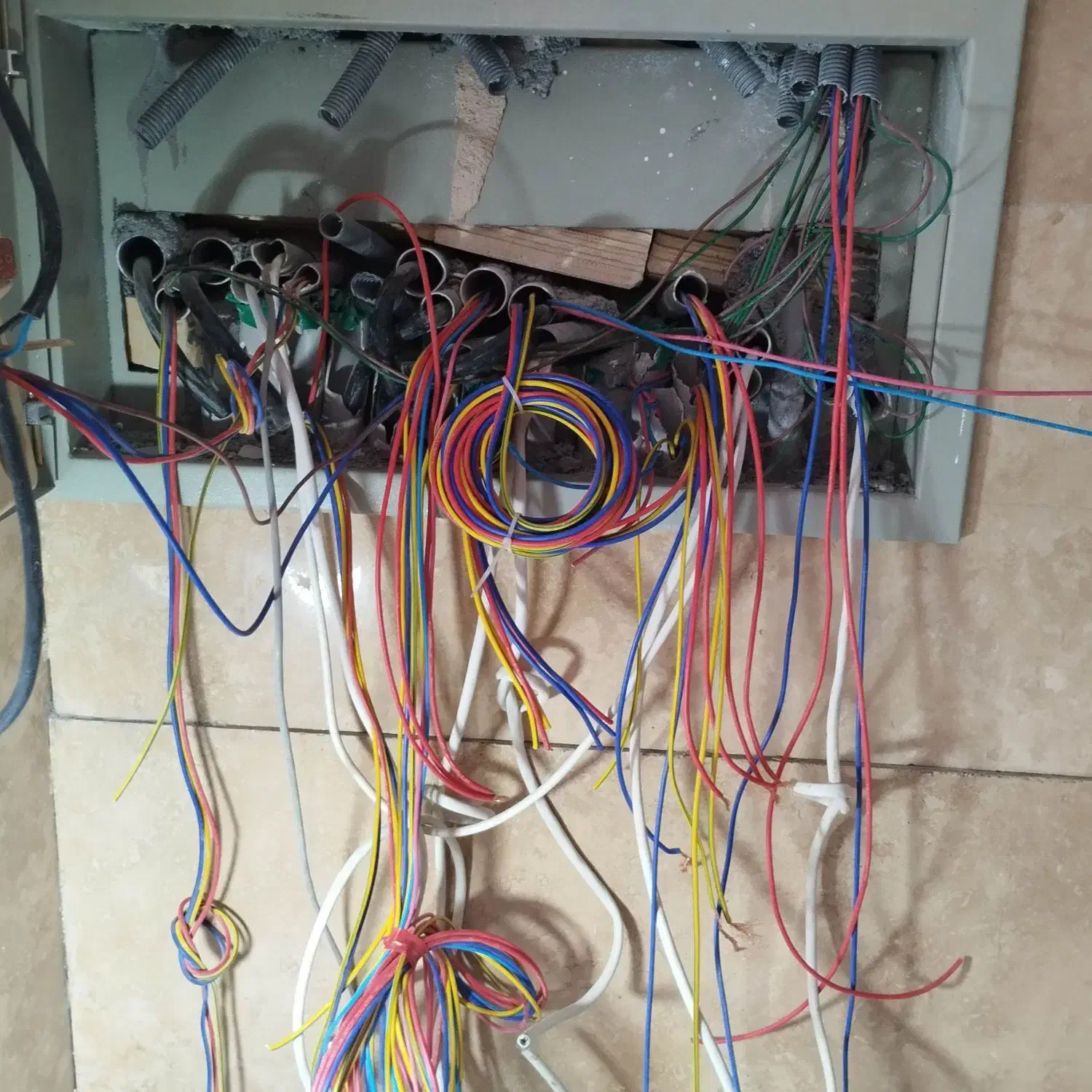 خدمات فنی شکرانی|خدمات پیشه و مهارت|سمیرم, |دیوار