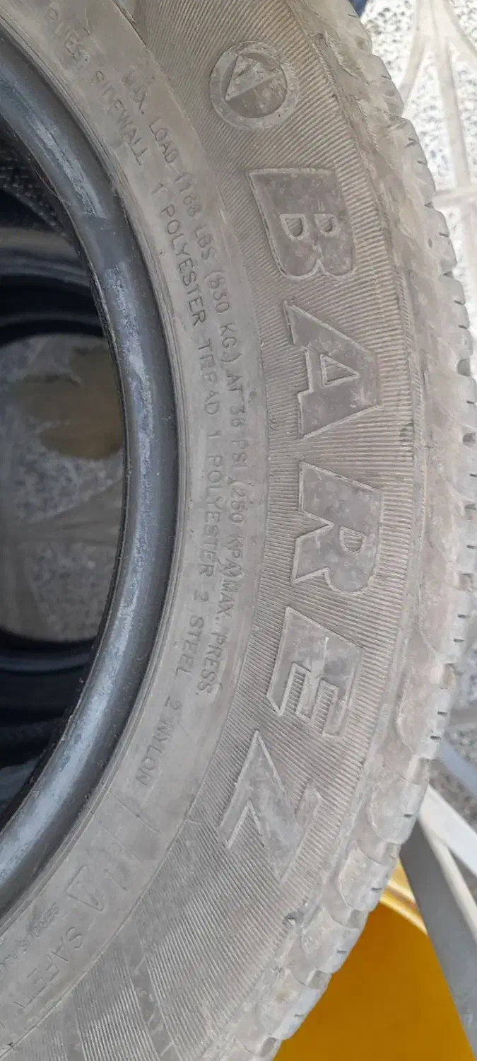 چهار عدد لاستیک بارز|قطعات یدکی و لوازم جانبی|خمینیشهر, |دیوار