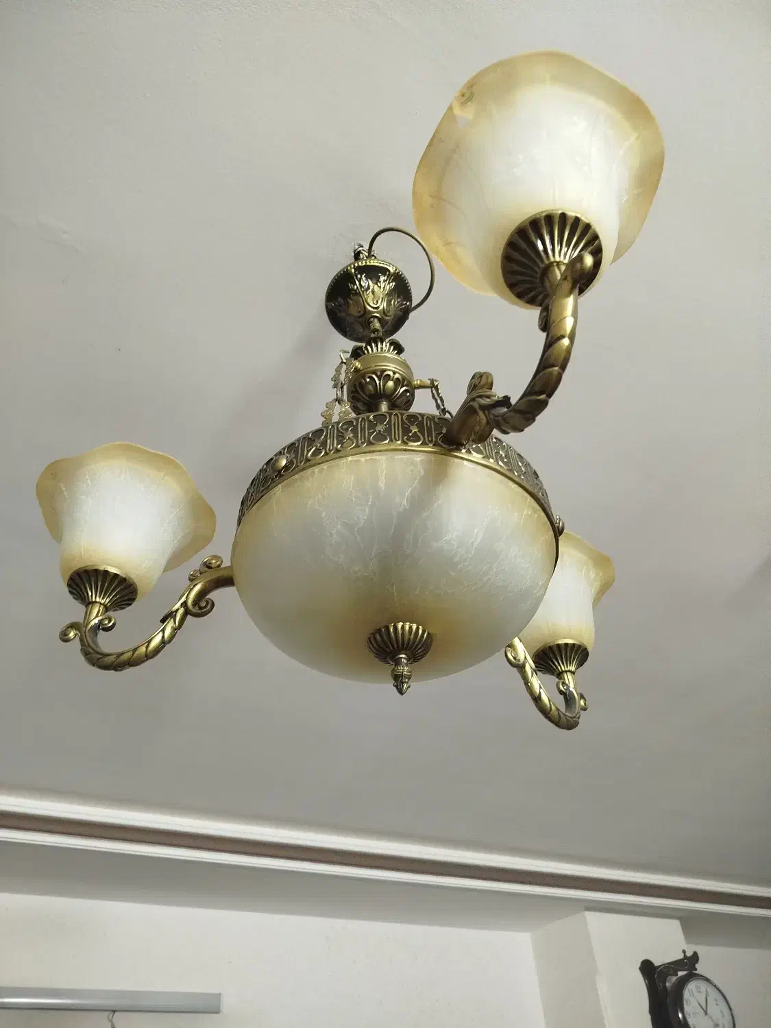 لوستر سه شعله|لوستر و چراغ آویز|اصفهان, ابر|دیوار