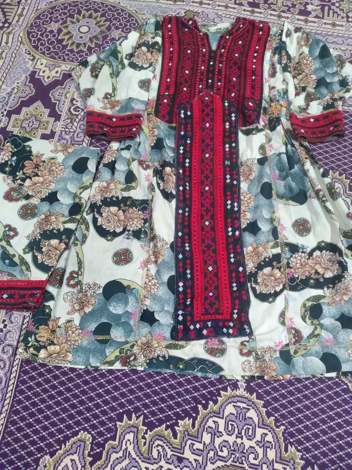 لباس بلوچی دست دوز|لباس|ایرانشهر, |دیوار