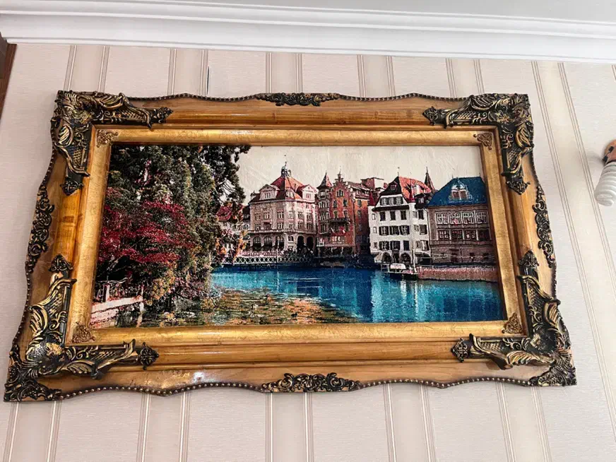 فروش مبل با عسلی و تابلو فرش در حد نو|مبلمان خانگی و میز عسلی|مرند, |دیوار