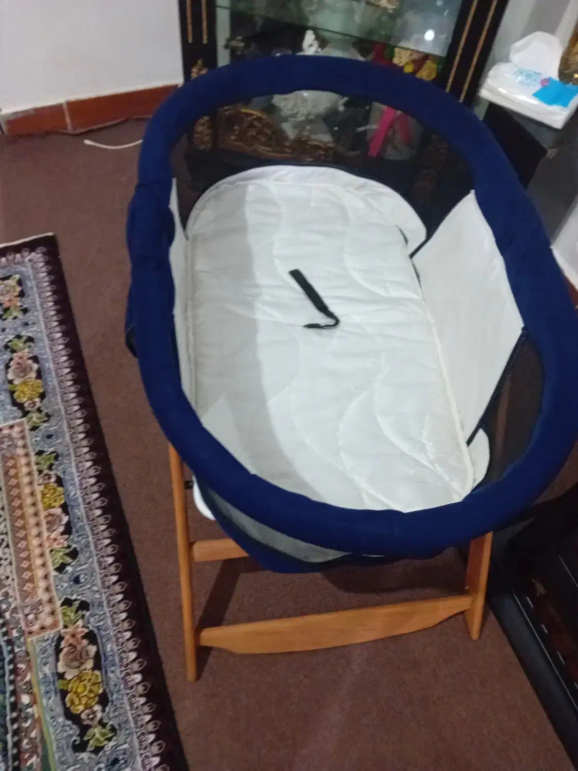 تخت|تشک تختخواب|رشت, استقامت ۲|دیوار