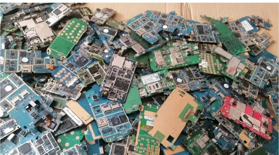 انواع برد های سوخته موبایل کاپیوتر تلوزیون|قطعات و لوازم جانبی رایانه|سنندج, |دیوار