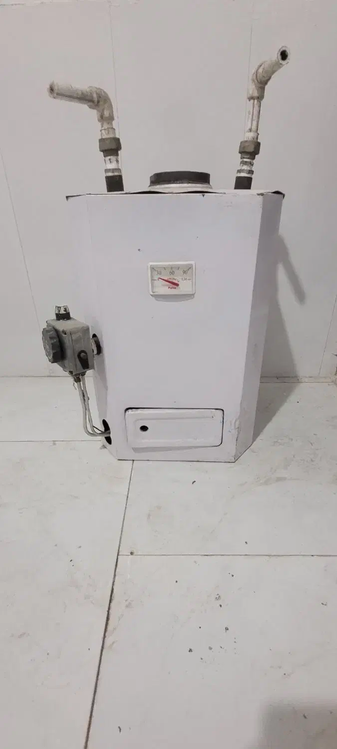 ابگرمکن دیواری سالم|آبگرمکن، پکیج، شوفاژ|مشهد, فاطمیه|دیوار