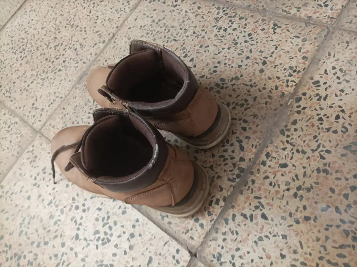 نیم بوت کت اصل|کیف، کفش، کمربند|صفادشت, |دیوار