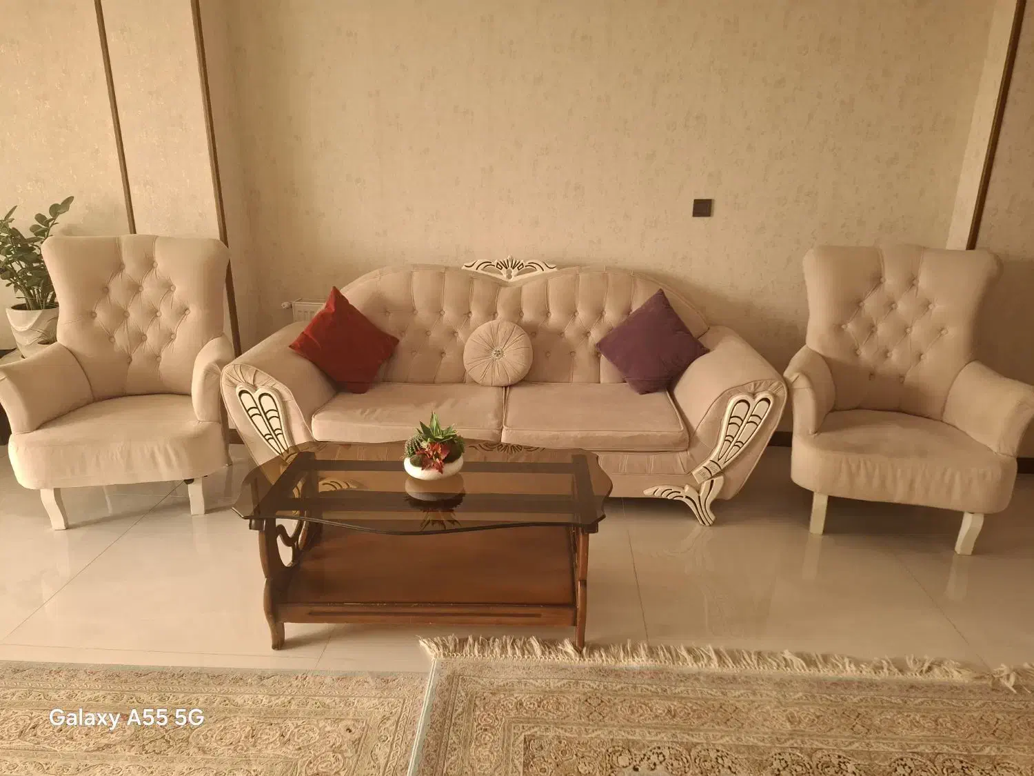 مبل راحتی|مبلمان خانگی و میز عسلی|اصفهان, جلالیه|دیوار