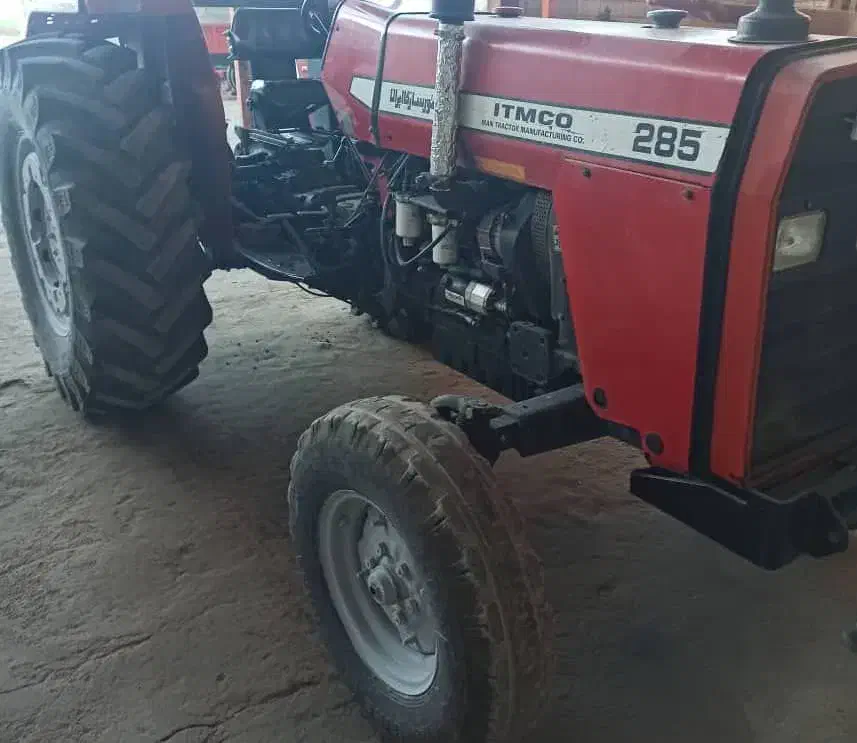 تراکتور فرگوسن مدل ۹۲|خودرو سنگین|سمیرم, |دیوار