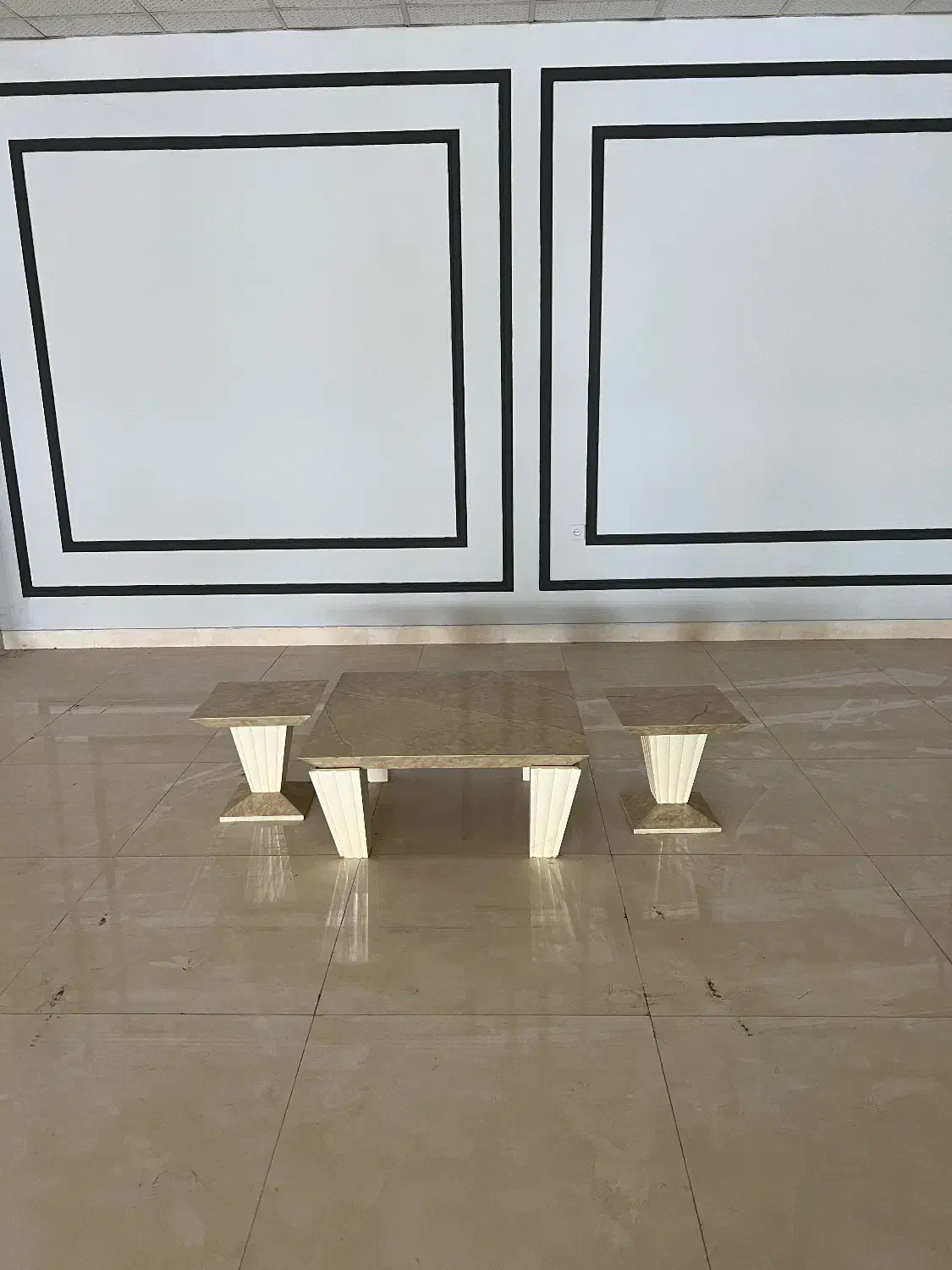 جلو مبلی ۲عدد عسلی|مبلمان خانگی و میز عسلی|بهنمیر, |دیوار