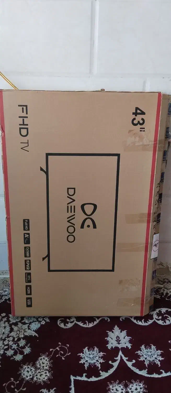 کارتن دوو ۴۳ اینچ|تلویزیون و پروژکتور|شیراز, شهرک کوشکک|دیوار