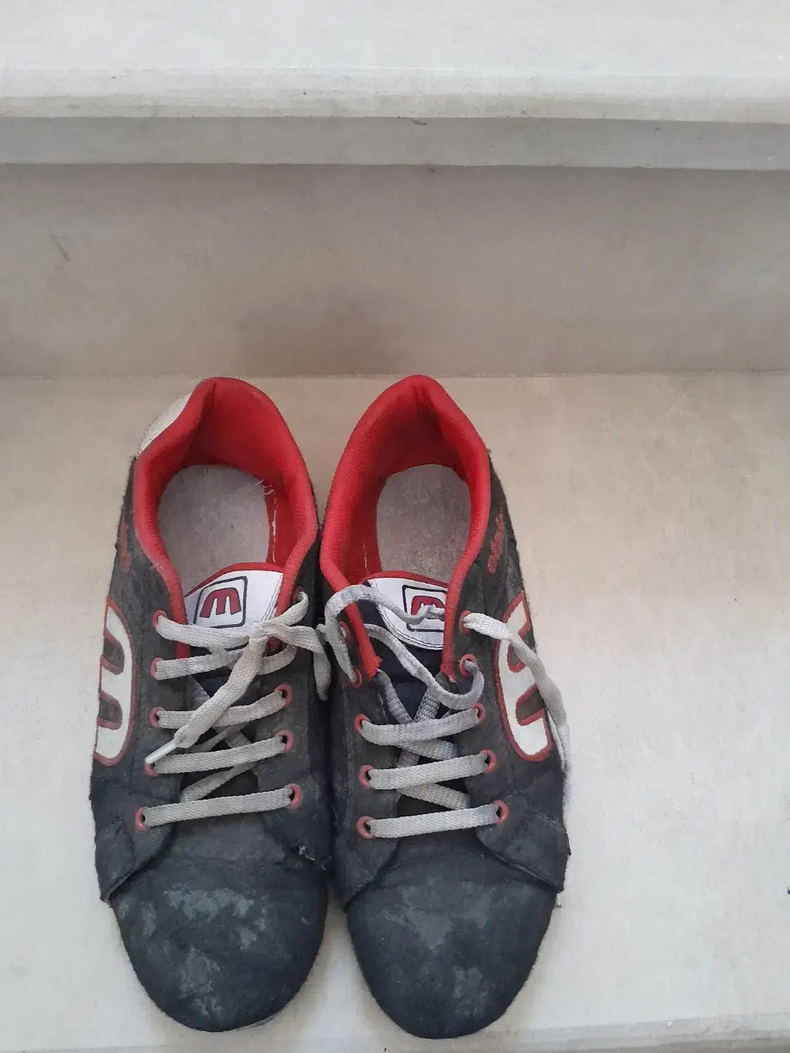 کفش ورزشی نوجوان|کیف، کفش، کمربند|اراک, |دیوار