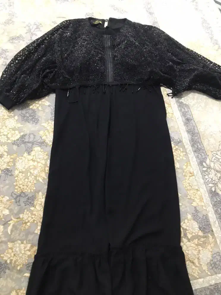 شومیزمجلسی|لباس|رباط‌کریم, الارد|دیوار