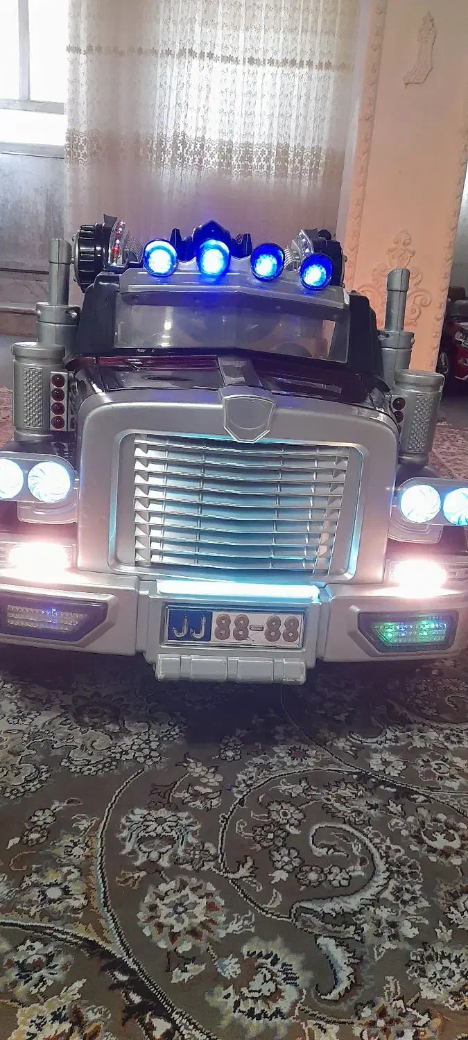 ماشین شارژی کامیون|اسباببازی بچه|بیرجند, |دیوار