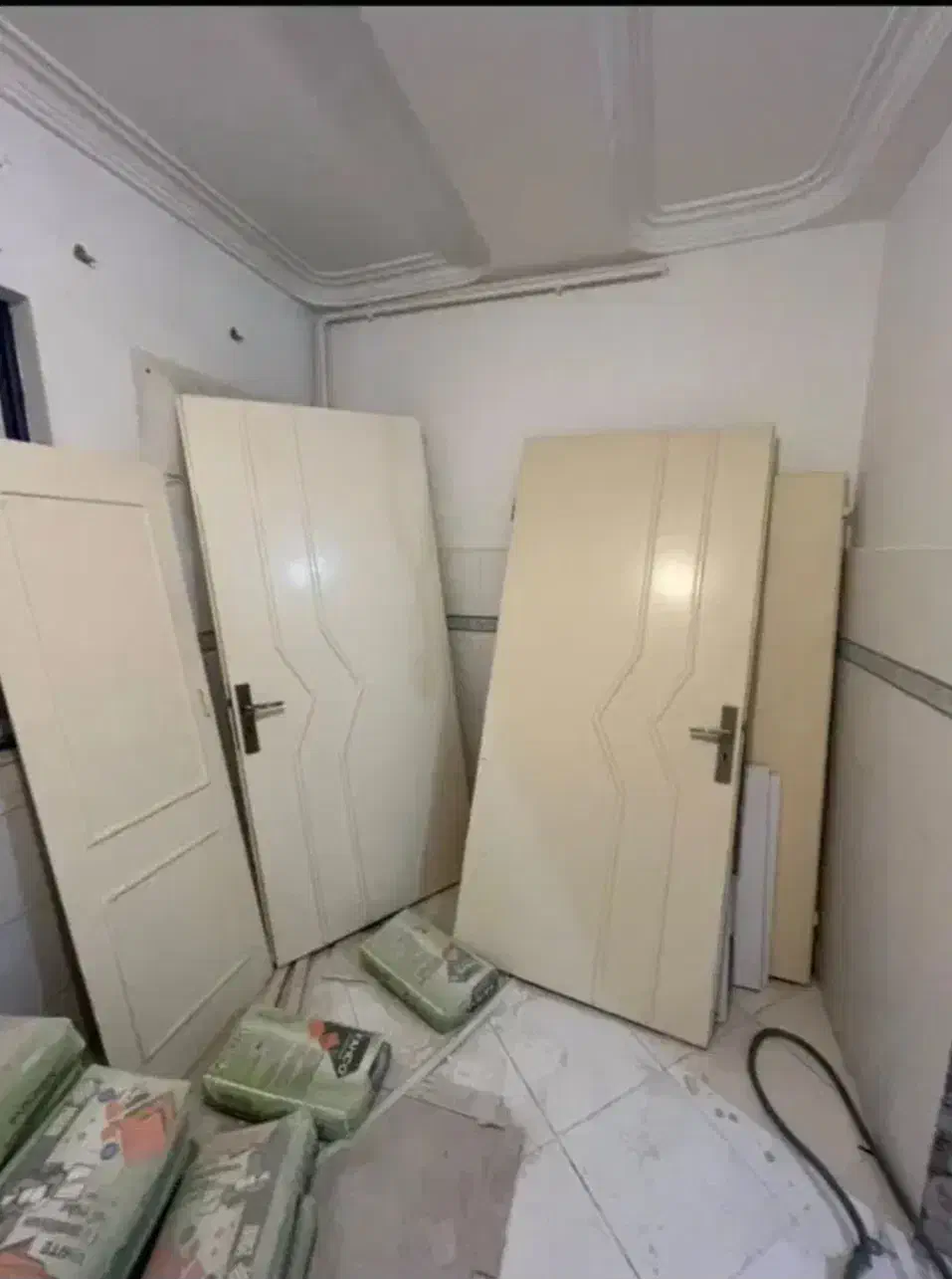 درب اتاقی و اپارتمانی|مصالح و تجهیزات ساختمان|رشت, ساغری سازان|دیوار