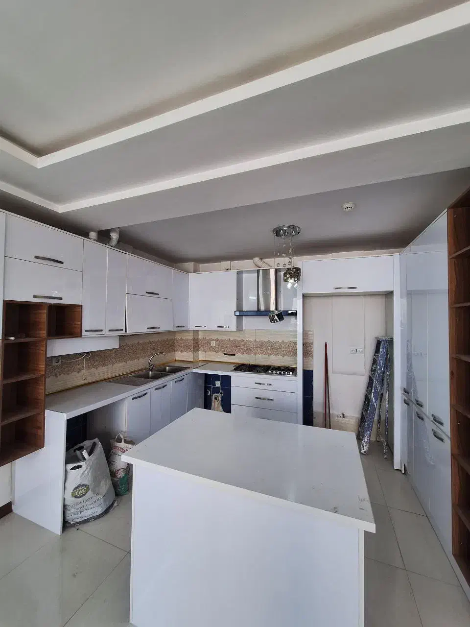 فروش آپارتمان۹۲متری/دو نبش/کم واحد/غرق نور|فروش آپارتمان|مشهد, الهیه|دیوار