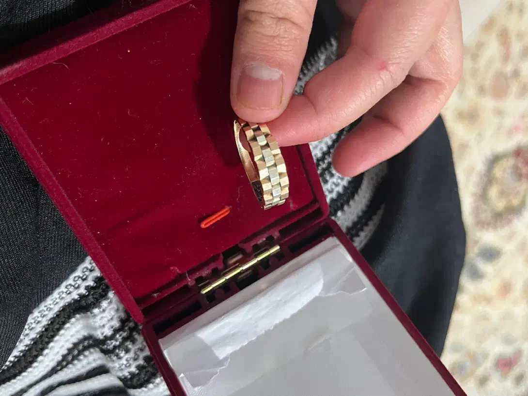 انگشتر طلامردانه۵گرم فروش فوری|جواهرات|مسجد سلیمان, |دیوار