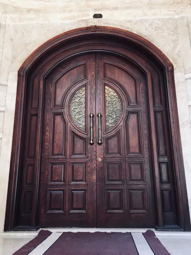 ۱۱۵ متر شمال کاخ