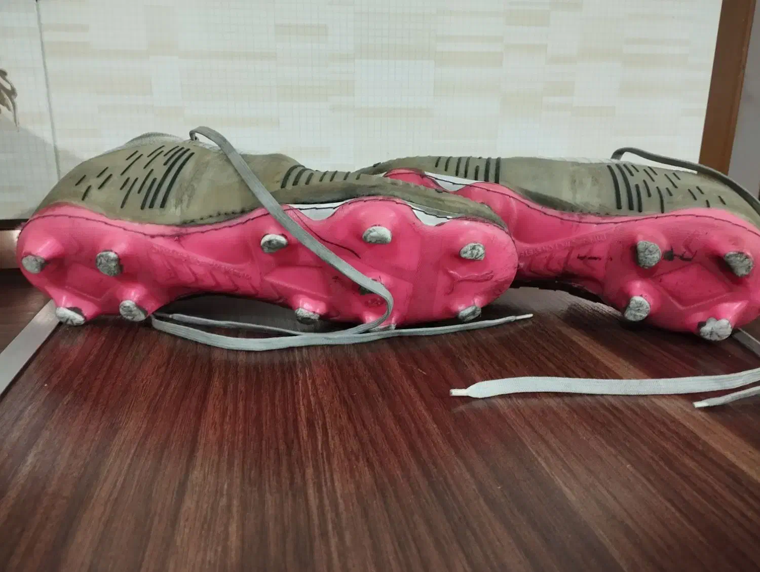 کفش چمن|کیف، کفش، کمربند|بجنورد, |دیوار