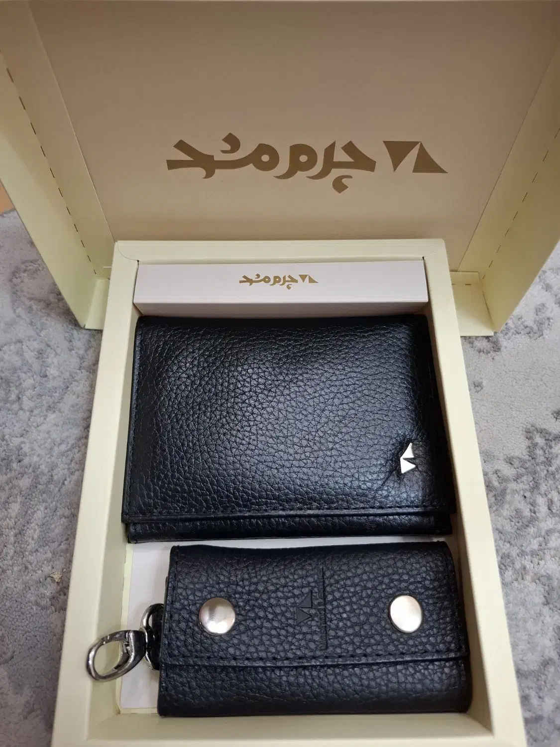 ست چرم مشهد|کیف، کفش، کمربند|مشهد, سجاد شهر|دیوار