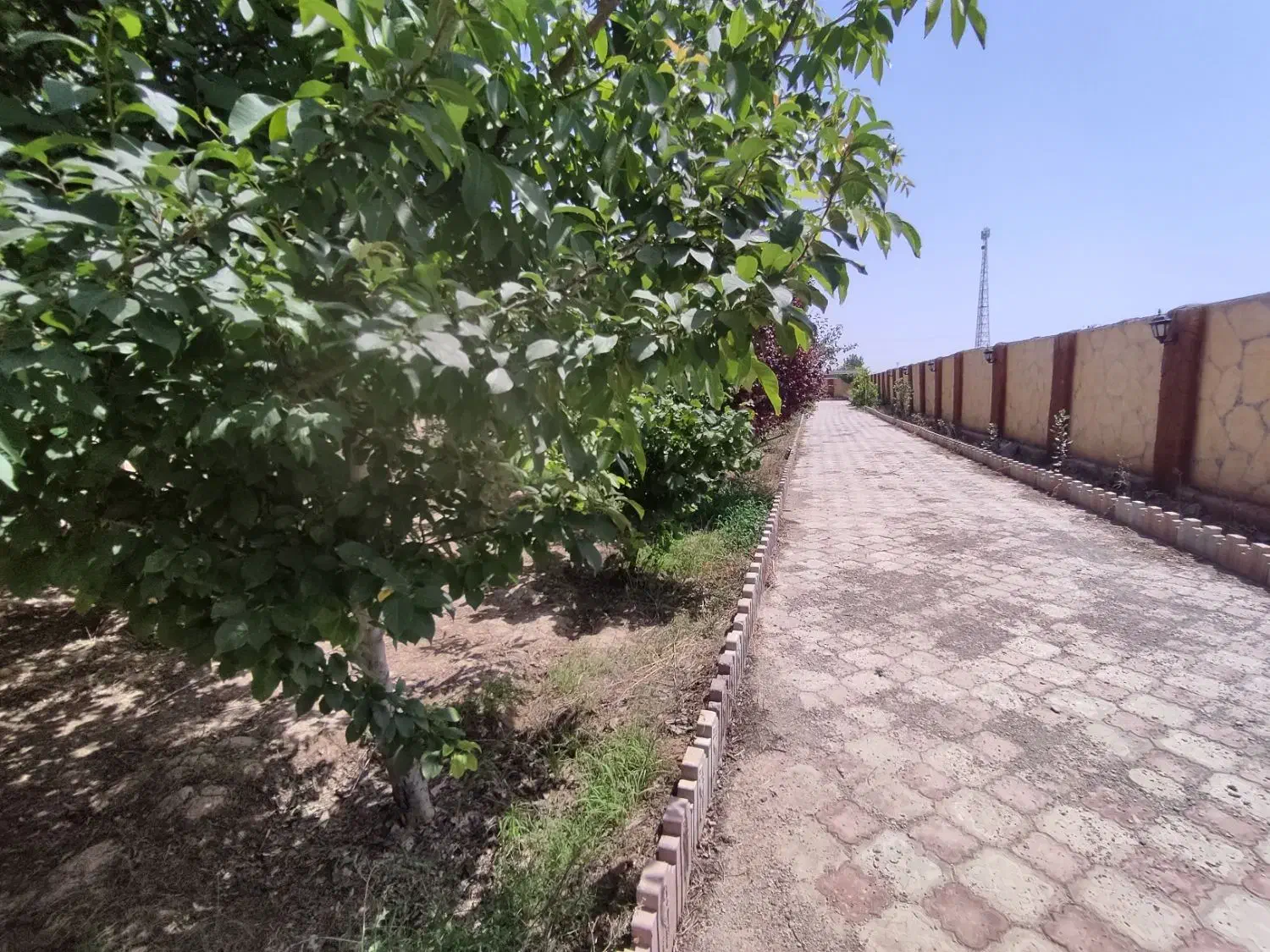باغ ویلا ۱۳۰۰ متری اب برق گاز کنتور قانونی ماریان|فروش خانه و ویلا|مشهد, درزآب|دیوار