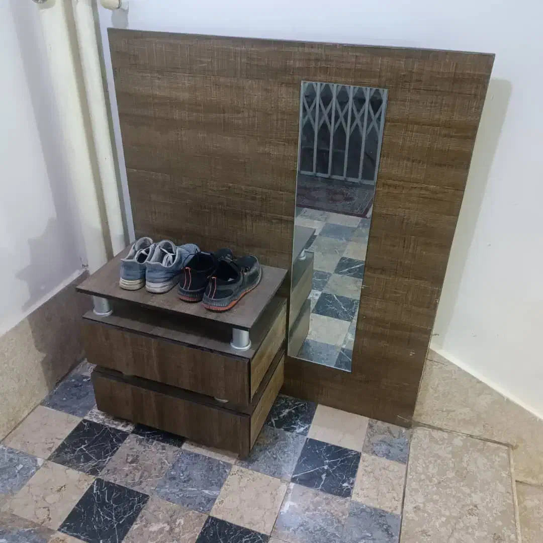 جاکفشی وتشک ۱نفره|تشک تختخواب|اهواز, پادادشهر|دیوار