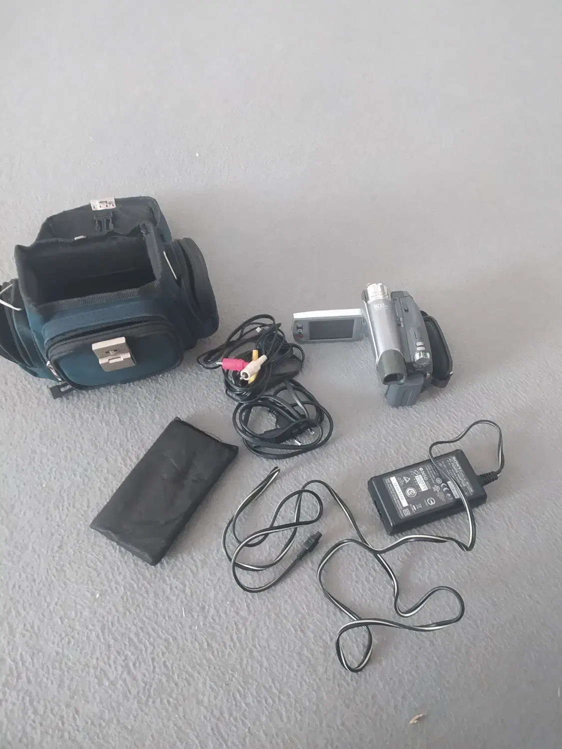 دوربین فیلم برداری سونی|دوربین عکاسی و فیلم‌برداری|اقبالیه, |دیوار