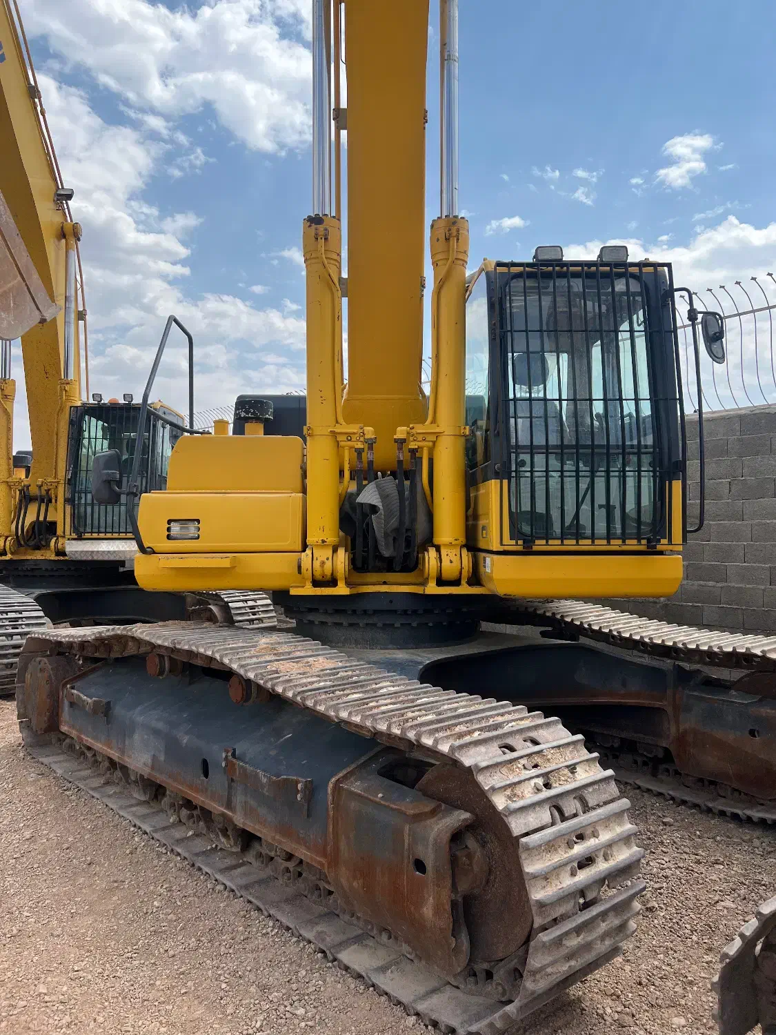 فروش بیل کوماتسو ۴۰۰خط ۸R|خودرو سنگین|ابریشم, |دیوار