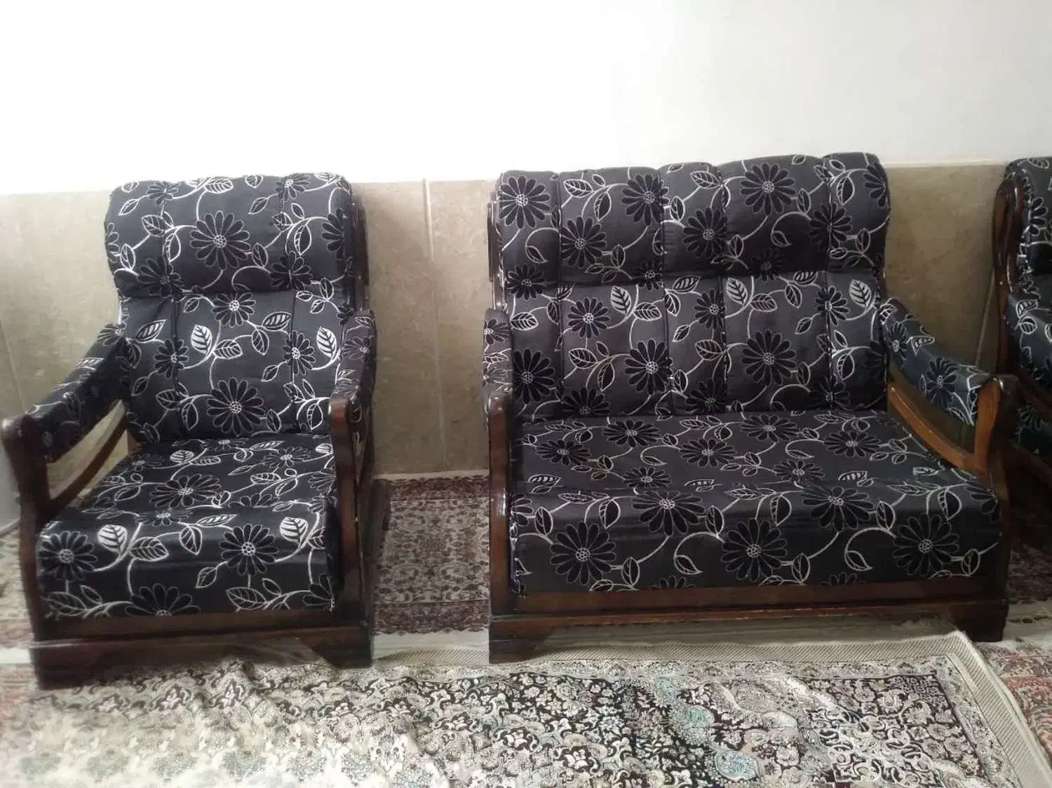 مبل سالم و کارکرده و تضمینی|مبلمان خانگی و میز عسلی|سبزوار, پاسداران|دیوار