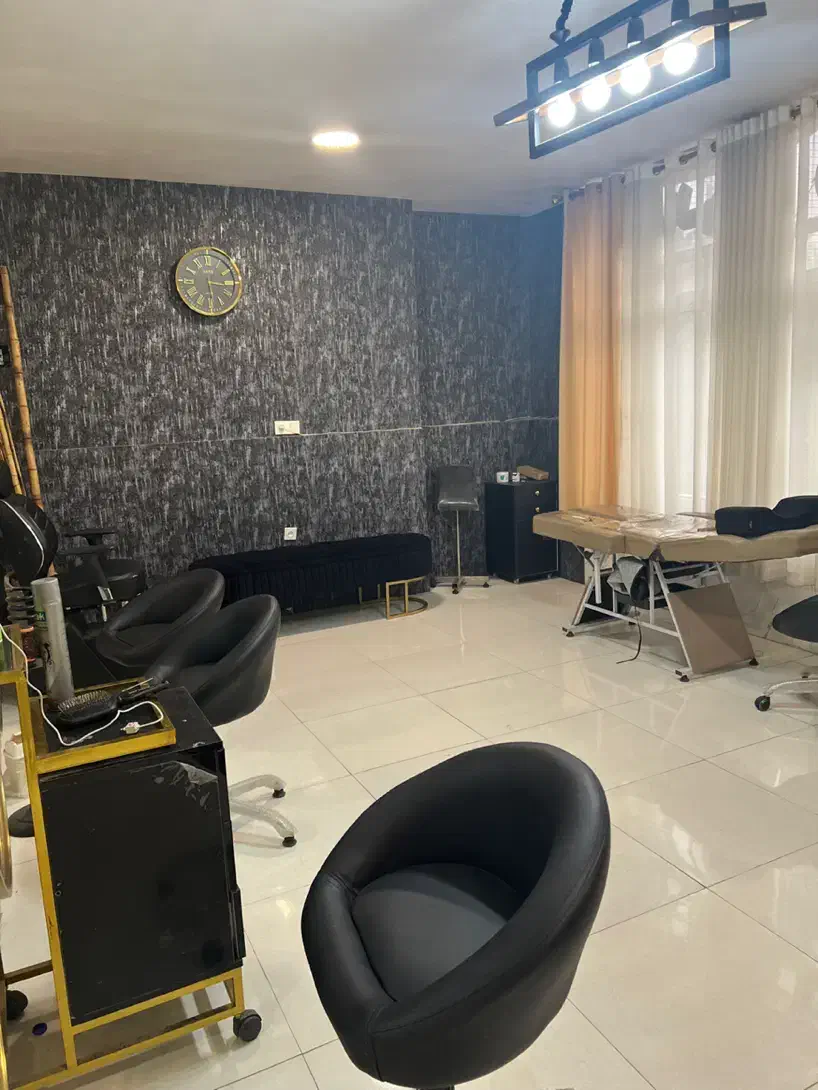 واگذاری سالن با تمامی وسایل|اجارهٔ مغازه و غرفه|رباط‌کریم, رباط‌کریم|دیوار