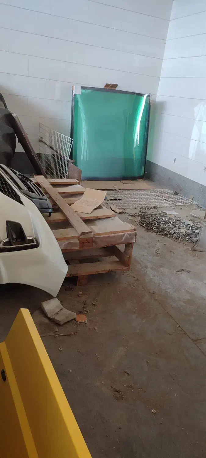 فروش شیشه ای جلو کمباین تیوهلند اتاق قدیم|قطعات یدکی و لوازم جانبی|مرودشت, ثبت احوال|دیوار