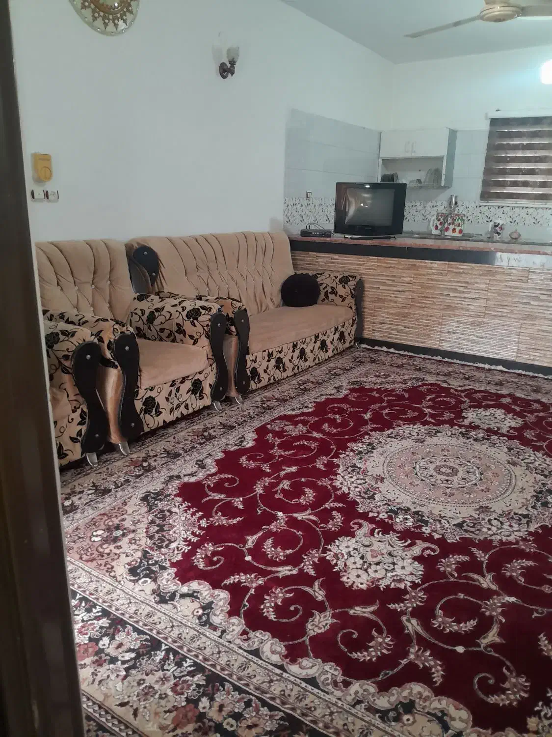 اجاره سالیانه بامبلمان وپارکینگ در رامسر|اجارهٔ خانه و ویلا|رامسر, |دیوار