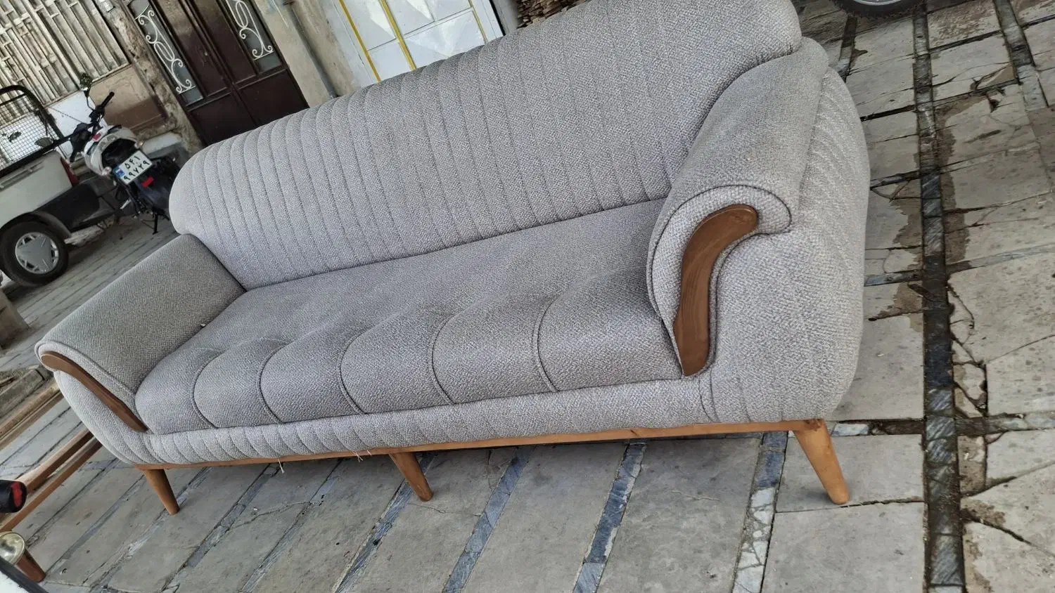 مبل زیبای پاریس|مبلمان خانگی و میز عسلی|بروجرد, |دیوار